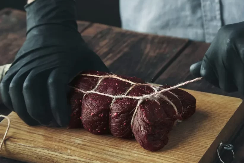 Como usar barbante mesclado para amarração?